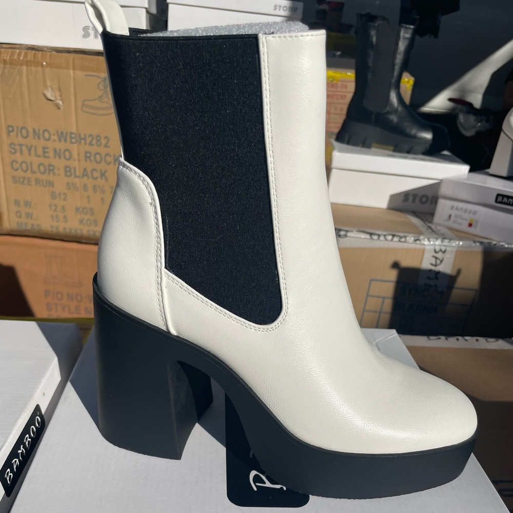 Platform bootie
